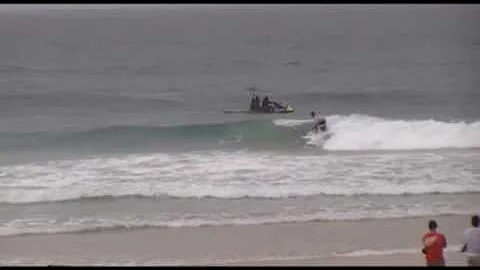 Quiksilver Pro 2010 - Round 2 - Heat #15 - Andy Ir...