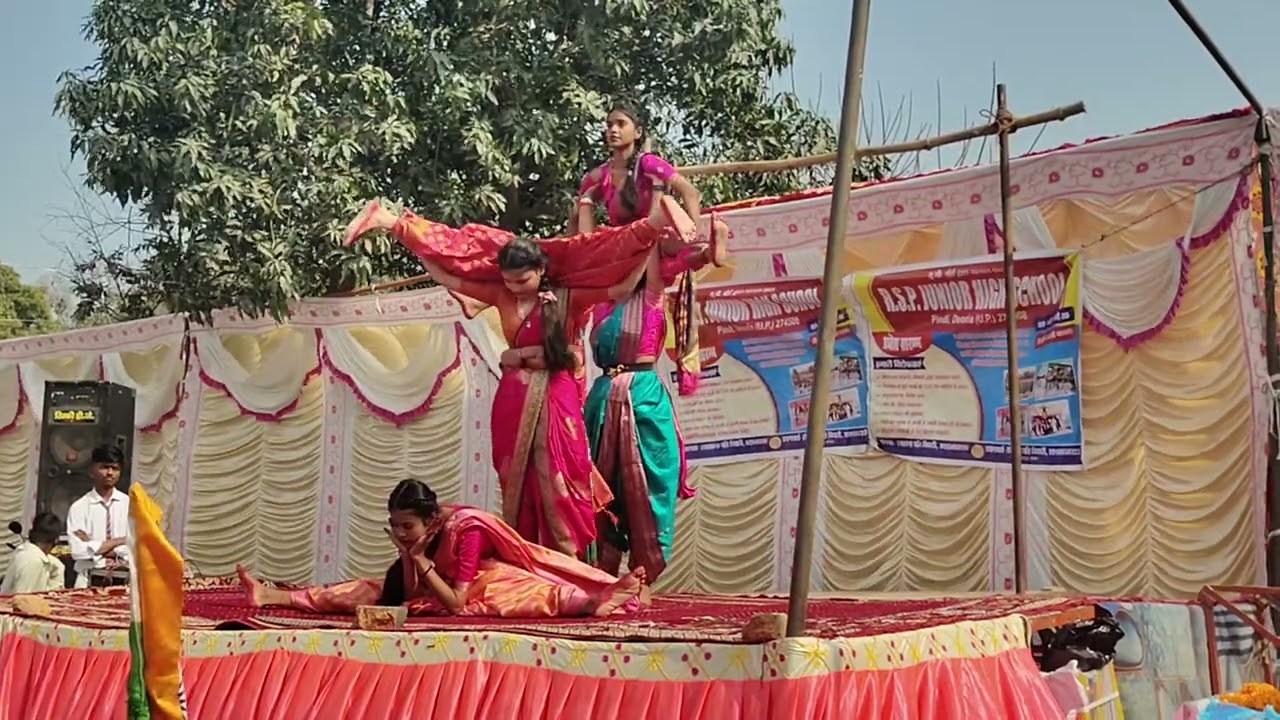 लड़कियों के द्वारा बेहतरीन प्रस्तुति ❤️❤️