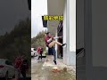 Hey! This beautiful girl can protect herself with Chinese Kung Fu!