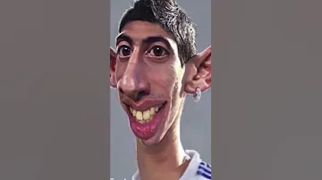 مقطع مضحك لا كرستيانو و ميسي هتموت ضحك 