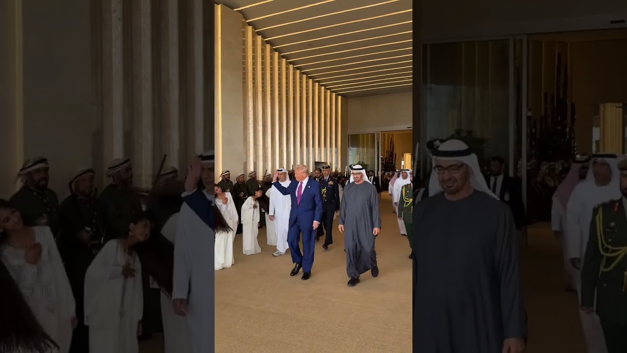 President Trump is greeted by the President of UAE 🇺🇸🇦🇪