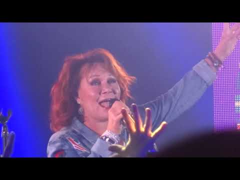 Vicky Rosti - Sata Salamaa (Eurovision Cruise 2019)