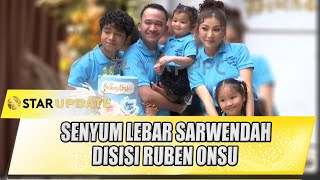 SENYUM LEBAR SARWENDAH DISISI RUBEN ONSU YANG SEDANG ULTAH KE 39 2 TAHUN LALU - STAR UPDATE