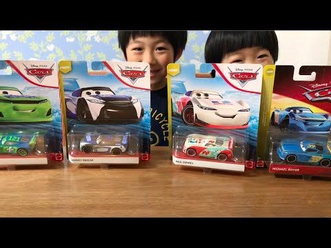 開封動画 カーズ3に登場する次世代レーサーのミニカーで遊んだよ