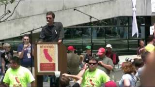 Famous MEET IN THE MIDDLE - ERIC MCCORMACK Wealth