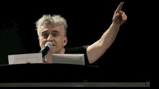 Video thumbnail of "Jorge González - Necesito poder respirar @ Teatro Caupolicán [DVD]"