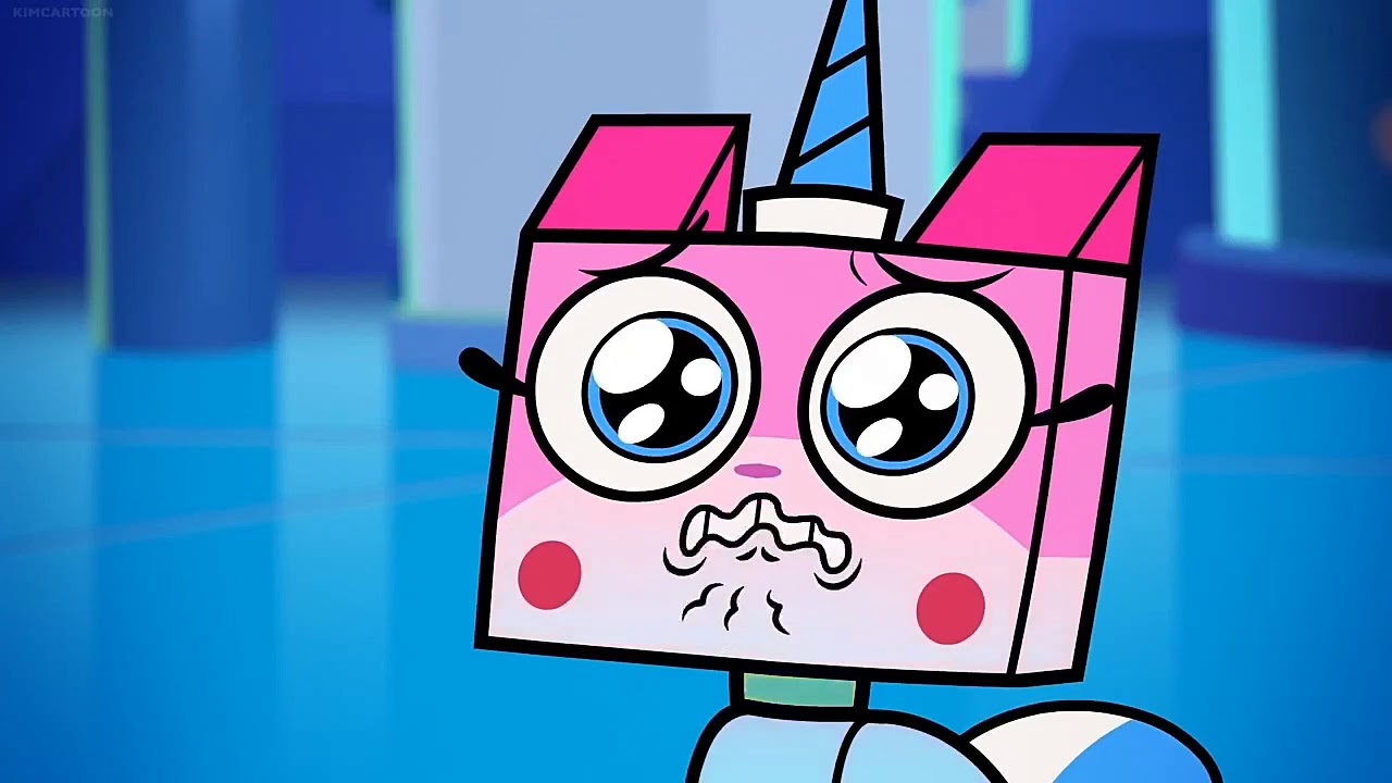 Unikitty triste - YouTube