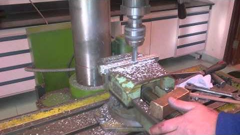 End Effector Gripper - 4 Bar Mechanism