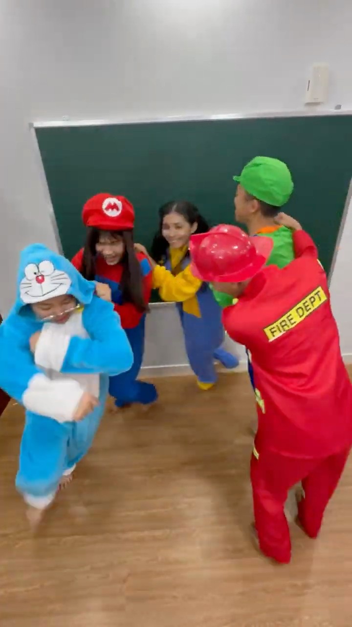 Su Hao comedy: lay's snack tube and friends ?
