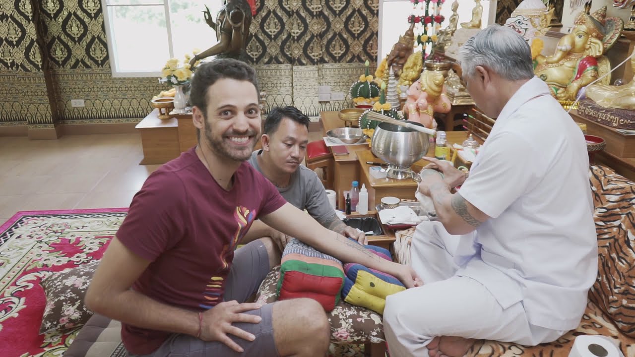 Thai Massage & Traditional Thai Medicine Tour - YouTube