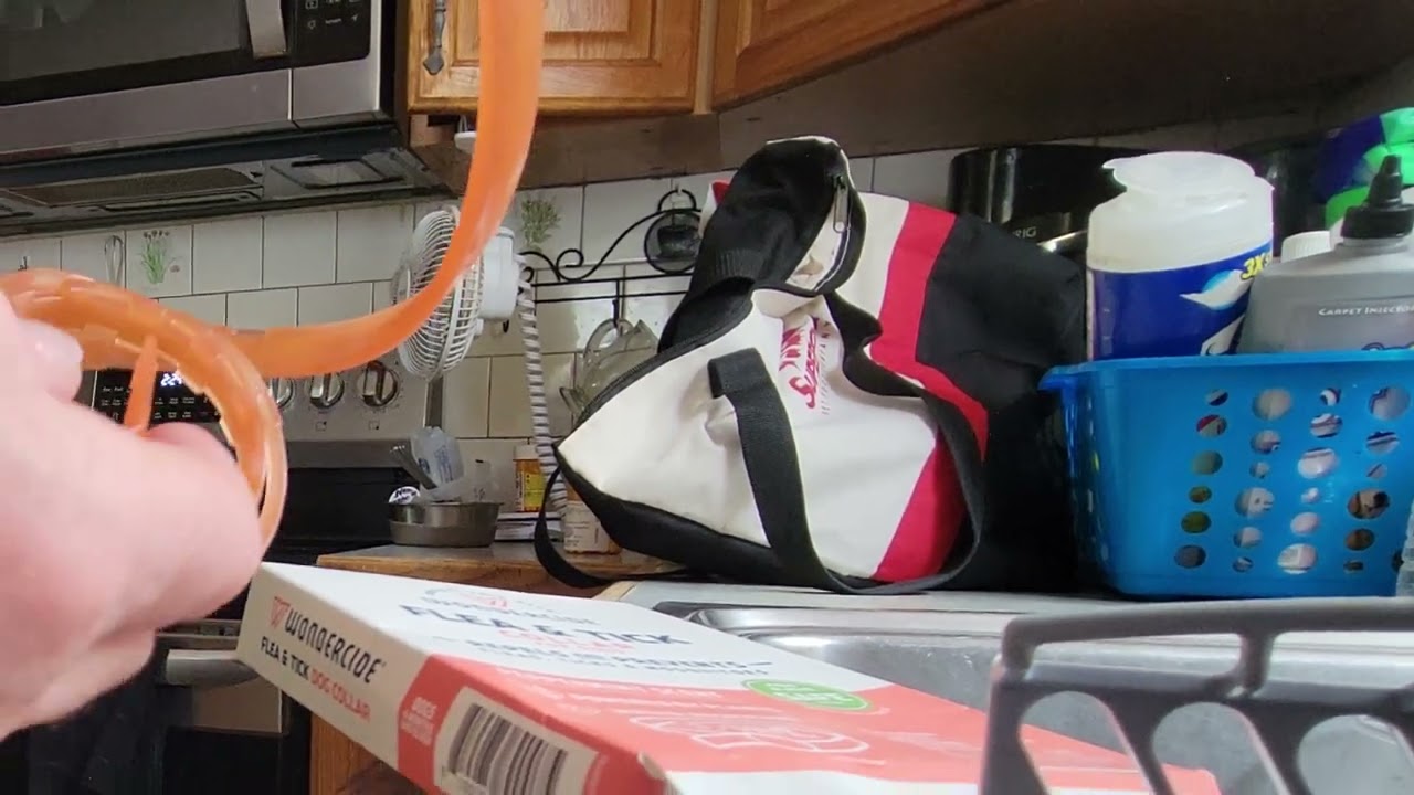 Wondercide flea and tick collar unboxing and that little plastic strip