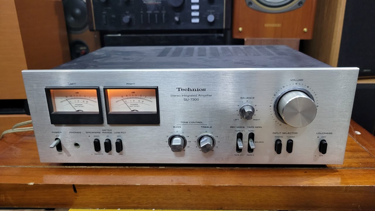 Technics SU 7300 classic amplifier, affordable at 2 million VND