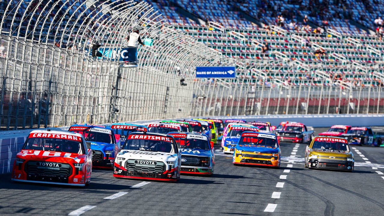 NASCAR Heat 5 (NASCAR Gander RV & Outdoors Truck Series @ Charlotte ROVAL) Livestream