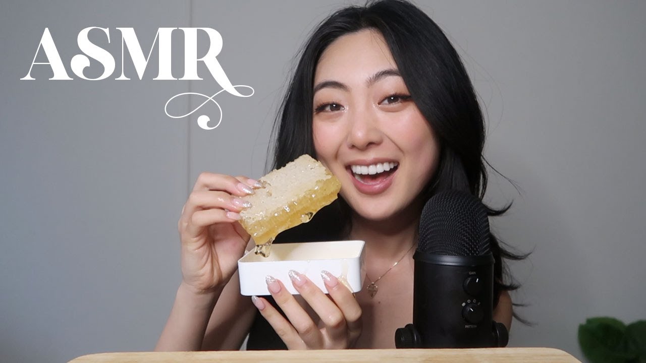 ASMR HONEYCOMB 🍯 (eating sounds)