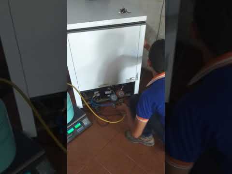 Vídeo: Como Anexar Um Refrigerador