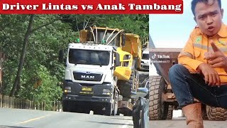 Driver Lintas Lagi Gendong Unitnya Anak Tambang, Truk Trailer Muatan Buaya Darat (ADT)