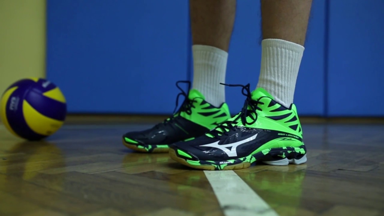 mizuno lightning z2 mid