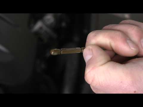 Video: Ar trebui să porniți motorul înainte de a verifica uleiul?