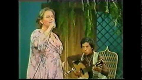 CHABUCA GRANDA  "La Flor de la canela"  - Guitarra: ALVARO LAGOS