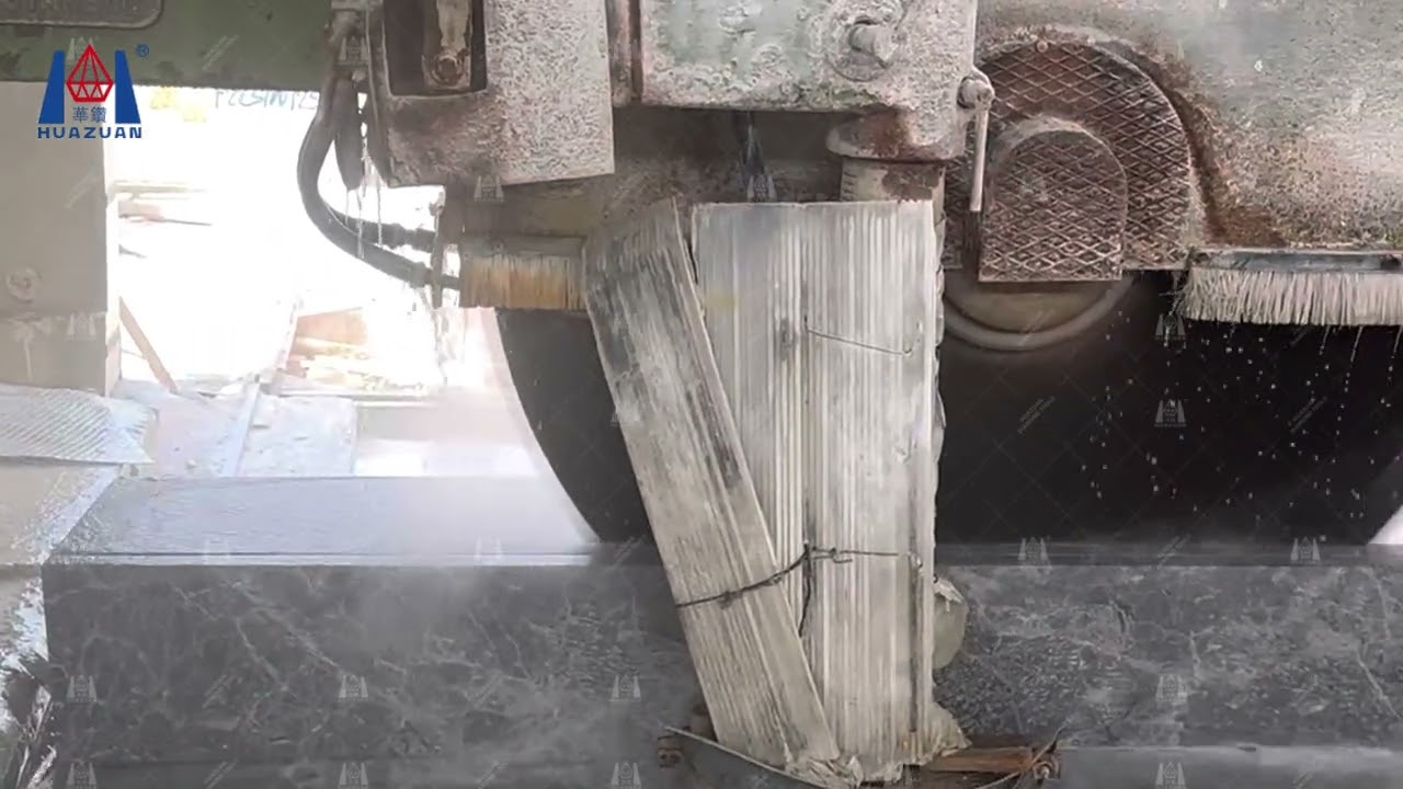 Diamond saw blade segment for cutting marble stone