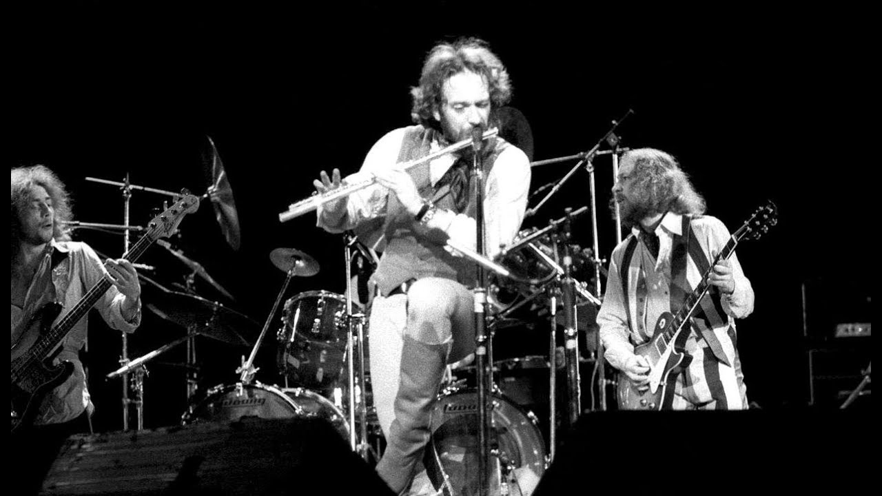 Jethro Tull "Skating Away On The Thin Ice Of The New Day" (Legendado