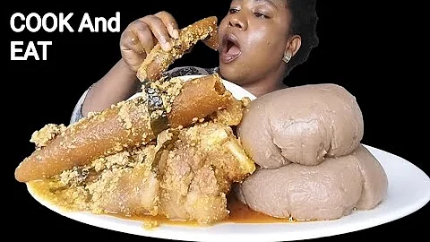 African food mukbang (cook and eat)egusi soup chicken and cow skin and Amala / Nigeria food ASMR