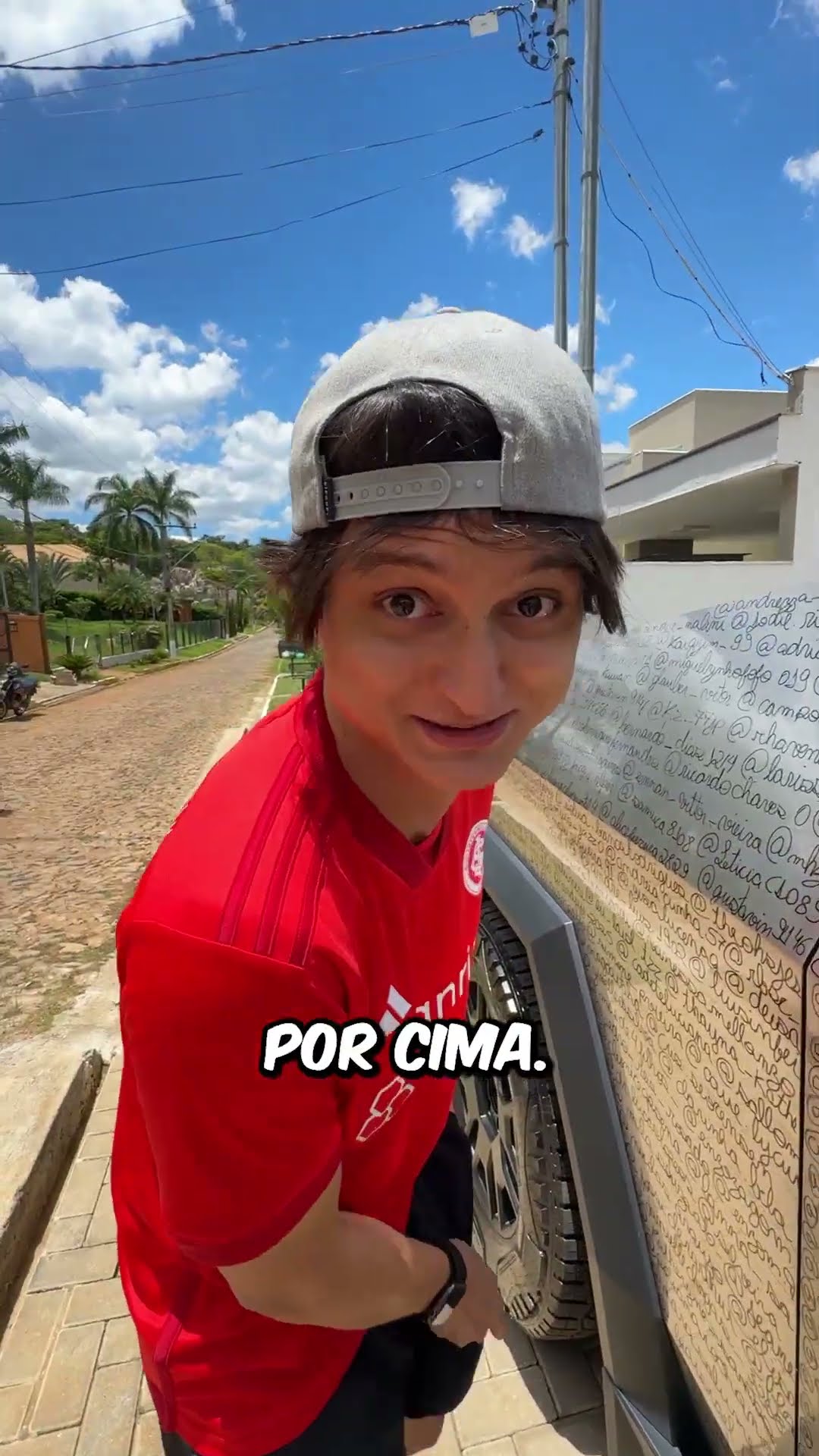QUEM ACHAR SEU NOME NO CYBERTRUCK GANHA R$10.000,00! #shorts