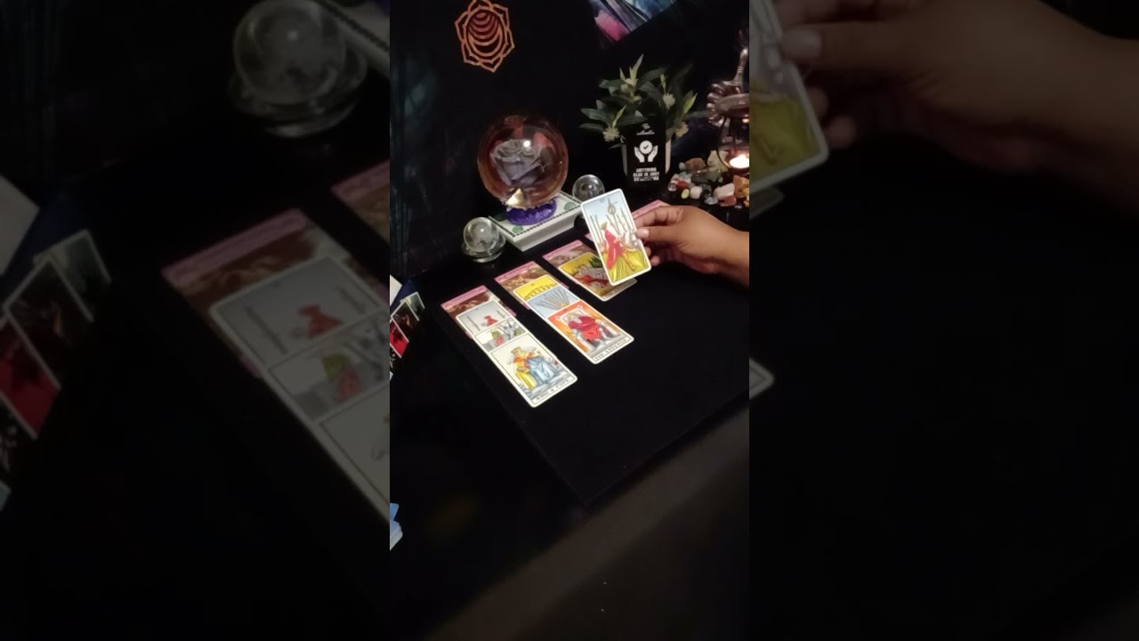 PISCES ♓ this person never thought that they would fall in love 😍 with you