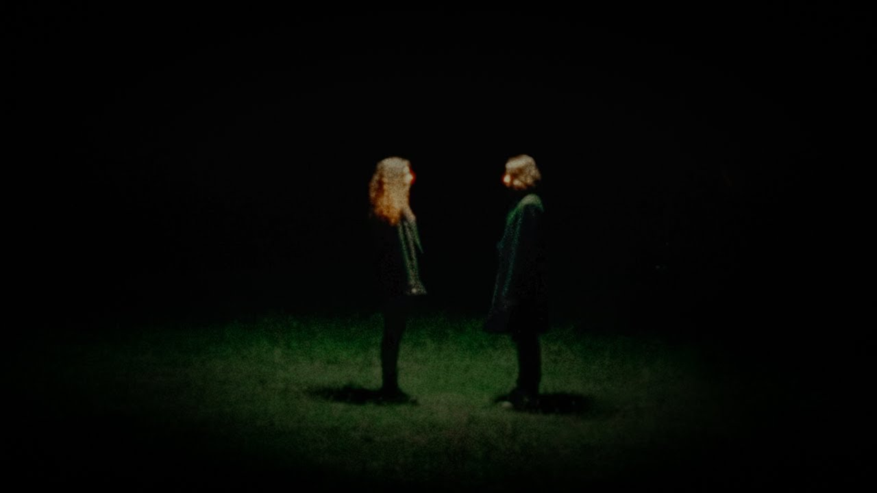 在 YouTube 上觀看「Calinacho - ultima noapte de dragoste (Official Video)」 在 YouTube 上觀看「Calinacho - ultima noapte de dragoste (Official Video)」