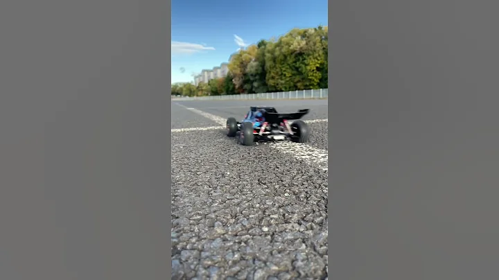 Speed testing the new 1:18 buggy from WLToys… It’s fast🤯!  #rccars #speedtest #wltoys
