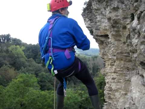 Video: I Partecipanti Alla Spedizione Speleologica Hanno Trovato La Grotta Del Fuoco Nelle Montagne Del KBR - Visualizzazione Alternativa