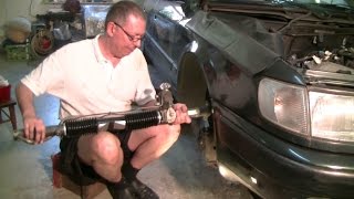 Replacing steering gear boot on an Audi 100 A6 C4(The video gives you a step by step tutorial how to replace the steering gear boot of you Audi 100 A6 C4. The C4 has a through boot at the steering gear., 2016-11-07T10:34:56.000Z)
