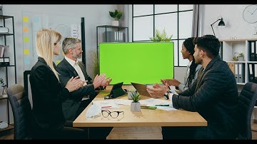Green Screen | Chroma Key |  successful high skilled businesspeople clapping hand | 4K | HD
