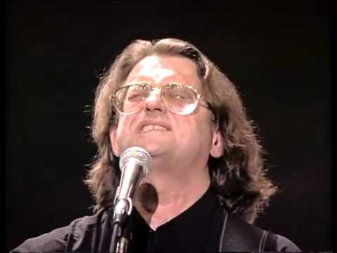 Слушать песню градского как молоды. Как молоды мы были градский фото. Слушать песню градского как молоды. Слушать песню градского как молоды. Градский в молодости.