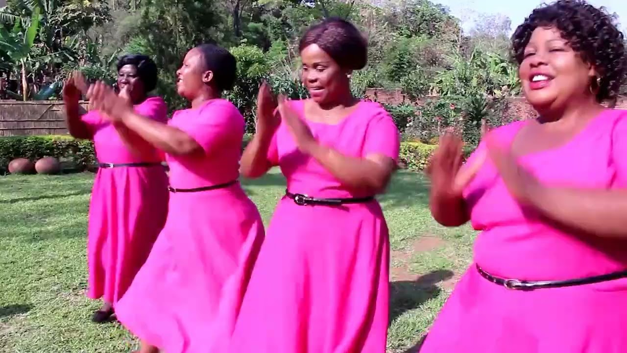chinamwali ladies choir - ine ndifunsa?