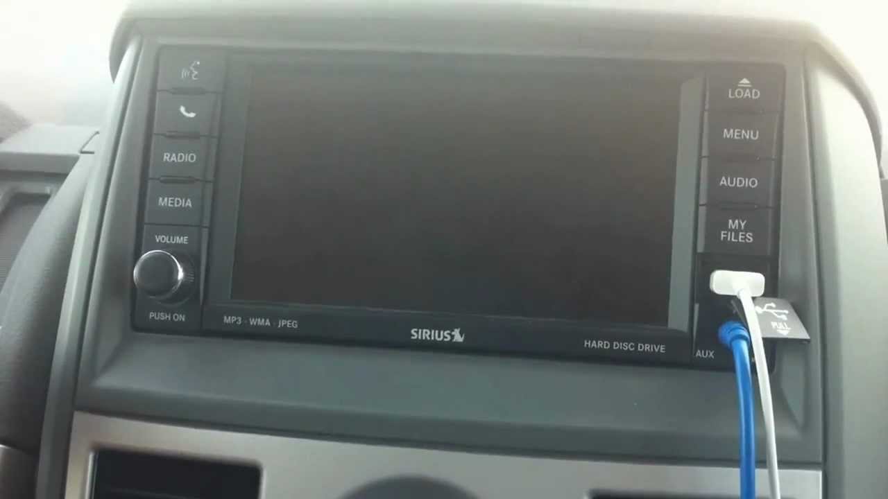2005 Chrysler town and country radio not working #2