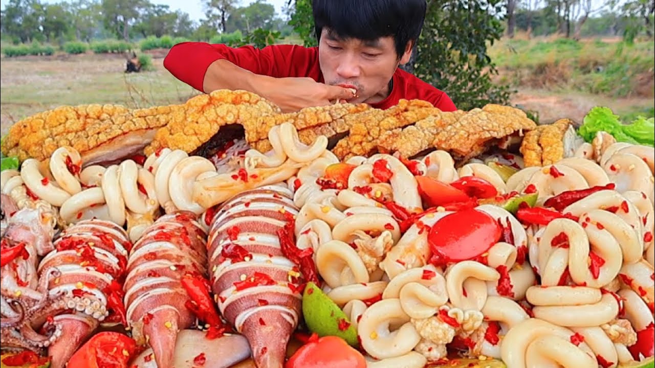 ไส้ตันตำซั่วข้าวปุ้นหมูกรอบแกล้มผักสดแซ่บคักอีหลีครับพี่น้องMUKBANG EATING SHOW