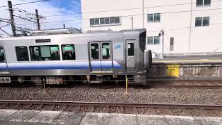 阪和線225系5100番台紀州路快速西九条・大阪方面行き　　六十谷発車！