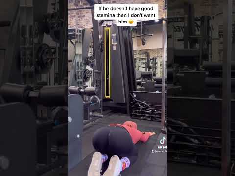 Meral 040 - Hot Gym Hijabgirl