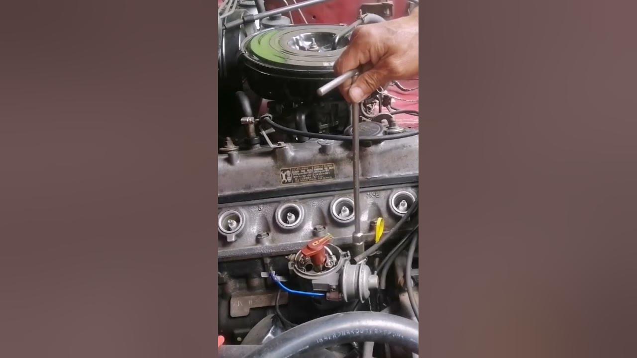 how to change electronic distributor toyota tamaraw fx - YouTube
