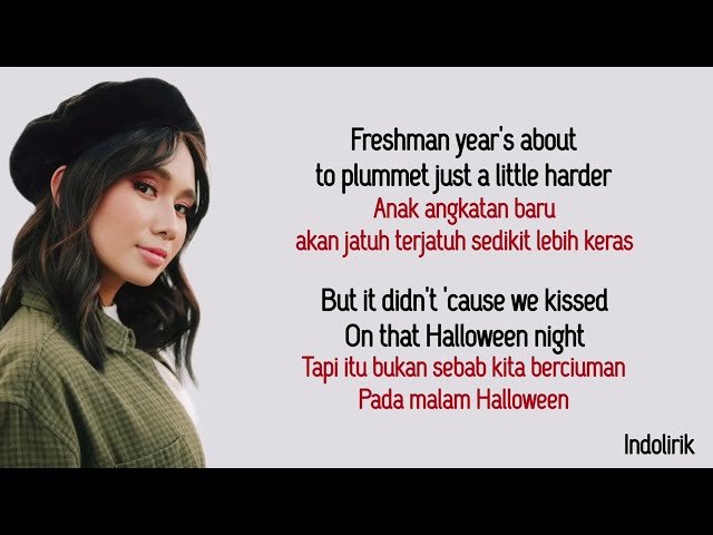 NIKI – High School in Jakarta | Lirik Lagu Terjemahan class=