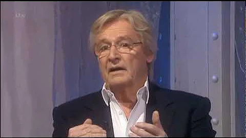 William Roache & Telepathic Jack Russells on This Morning 12/3/13