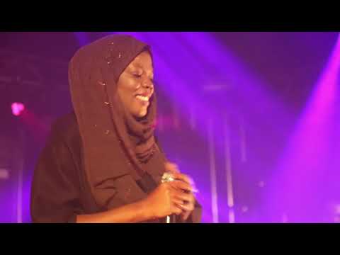 Mina La Voilée au Festival Voix de Fête 2023