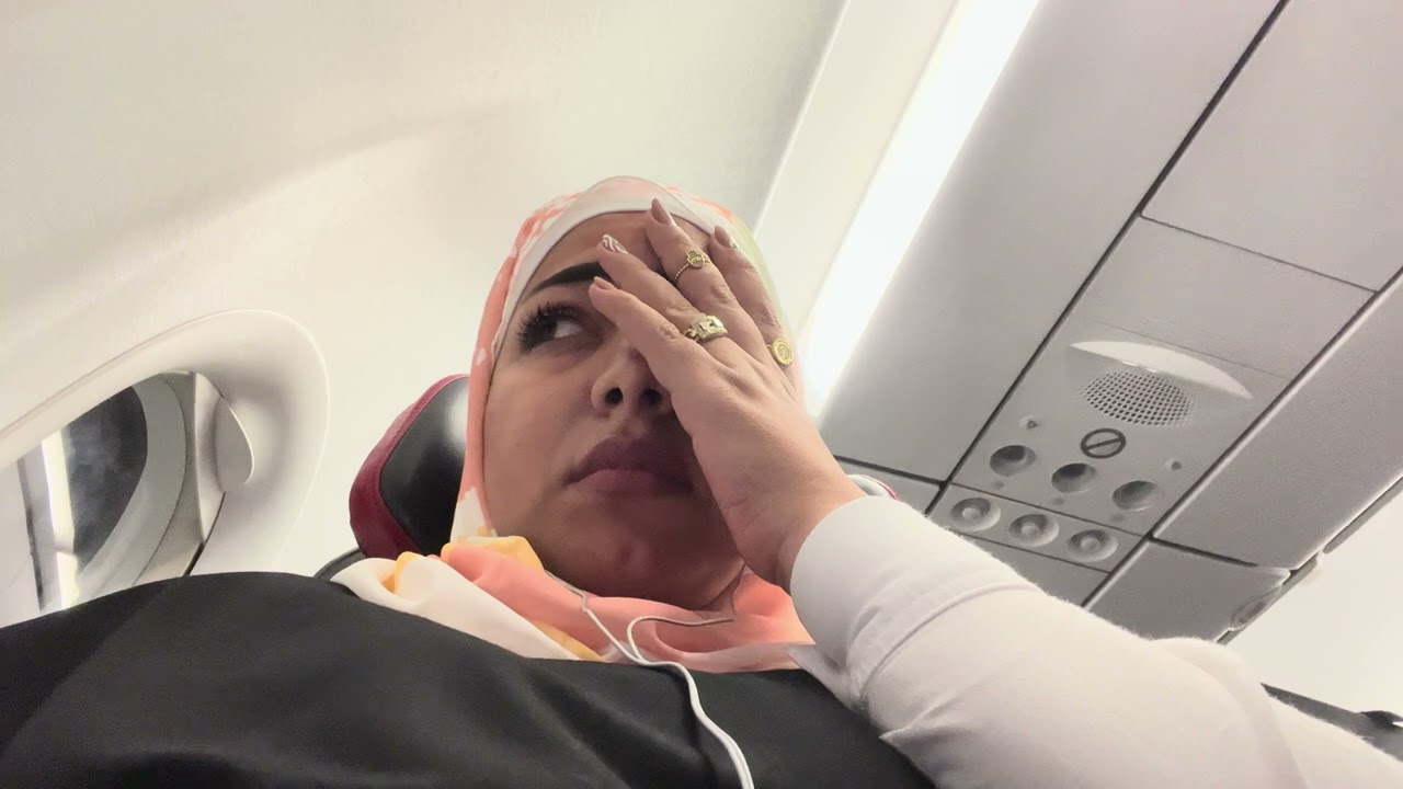 ياترى سافرت لمين وفين🫣 مقدرتش امسك دموعي في المطار😥