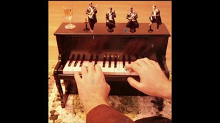 Ennio Morricone - Farewell to Cheyenne (Toy Piano & Musical Saw Cover)