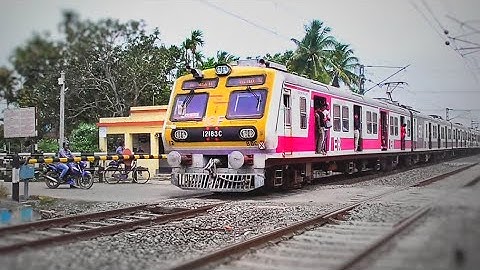 Quick Accelerating ICF Medha EMU & Old Model EMU Trains Furiously Skip Railgate | Eastern Railways