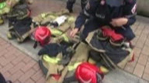 Colombian firefighters compete to highlight equality