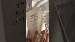 How I annotate/tab my books // #annotations #annotatewithme #booktok #peoplewemeetonvacation