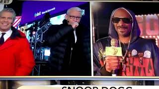 Snoop Dogg Joins Anderson Cooper Andy Cohen New Years Eve Celebration 2021