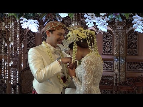 Pernikahan Moreno Soeprapto dan Noorani Sukardi - YouTube